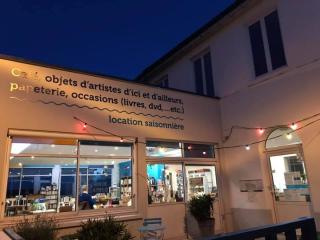 Librairie Au bord du monde 0